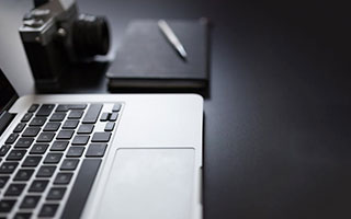 住户因马桶冲水声太响遭邻居起诉，噪音纠纷背后的社区和谐思考